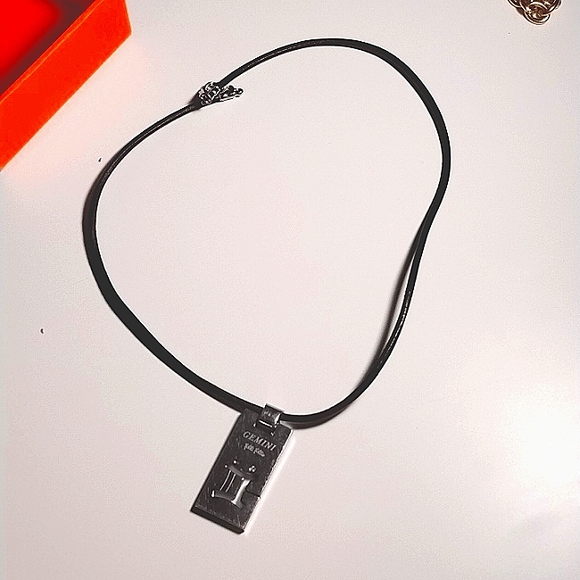 FOLLI FOLLIE NECKLACE AUTHENTIC - Picture 5 of 5